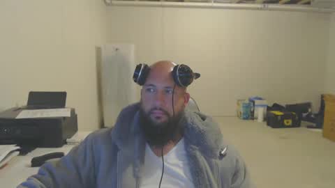 thehawaiian93 online show from September 27, 8:23 am