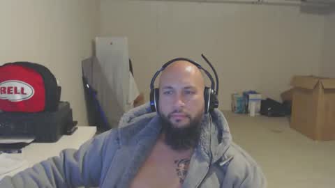 thehawaiian93 online show from December 15, 12:06 am