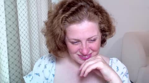 Ella online show from October 10, 8:42 am