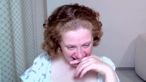 Ella online show from October 12, 6:06 am