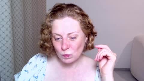 Ella online show from October 7, 6:37 pm