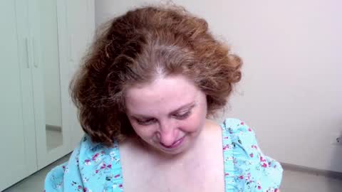 Ella online show from February 22, 2:41 pm