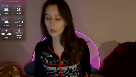 thelavess online show from March 21, 6:01 pm