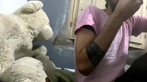 themarttinguyyy online show from October 17, 1:31 am