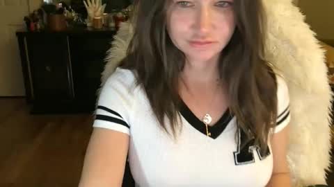 Cach Nelson online show from January 16, 8:11 am