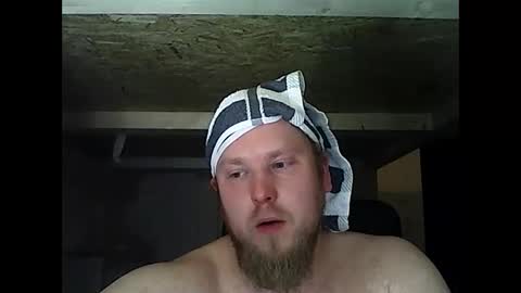 thenewdude1992 online show from March 1, 1:11 am