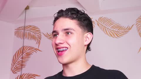  THEO- MATEO  online show from January 26, 11:39 am