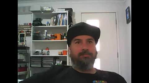 aussiebeard online show from March 31, 2:23 am