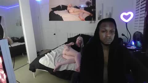 The Plug Love  Friends online show from November 17, 7:11 am