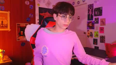 Matt independent model  online show from November 11, 8:55 pm