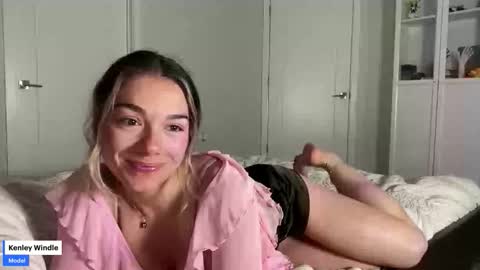 Kenley online show from November 3, 2:12 am