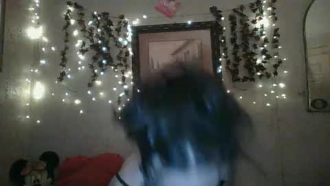 sillymillie0 online show from September 18, 12:14 am