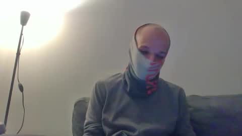 Scarf guy online show from February 26, 6:15 pm