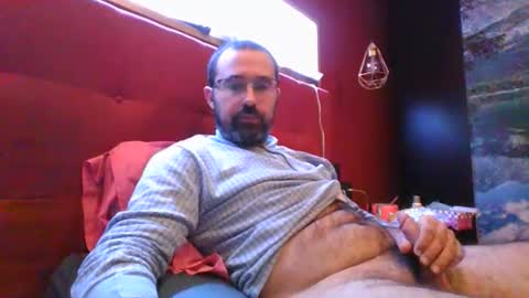 Carlos1990 online show from April 2, 1:35 am