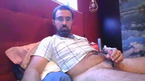 Snapshot of theviper1990 chatting on October 6, 9:43 pm Carlos1990 online show from October 6, 9:43 pm