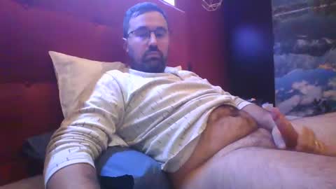 Snapshot of theviper1990 chatting on January 22, 11:10 pm Carlos1990 online show from January 22, 11:10 pm