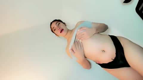 stella online show from November 4, 11:28 pm