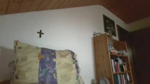 thhe13 online show from October 27, 8:14 am