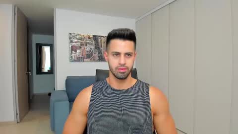 Snapshot of thiago_driussi chatting on February 20, 2:07 am thiago_driussi online show from February 20, 2:07 am