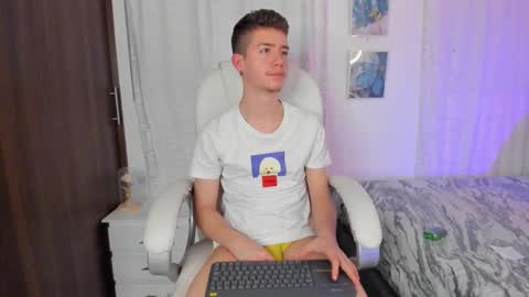 Manuel online show from September 29, 2:32 am