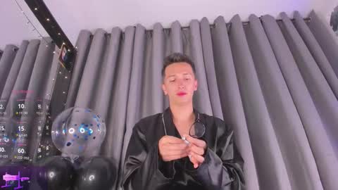 SanThiago online show from November 19, 10:30 pm