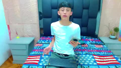 thiago_twink38 online show from October 24, 5:08 am