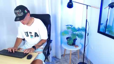 Santiago online show from July 8, 3:15 pm