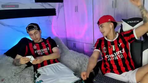 thiagoferrerohot online show from March 26, 5:40 pm