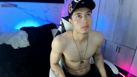 thiagoferrerohot online show from March 24, 5:30 pm