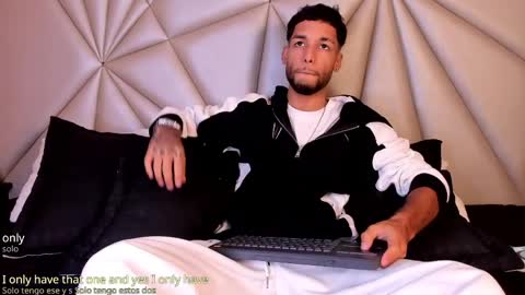 ThiagoFerreti online show from April 6, 1:14 am