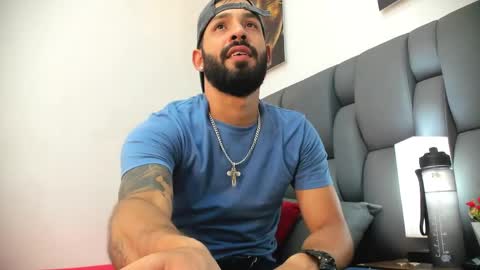 Thia Gomez online show from April 7, 7:16 pm