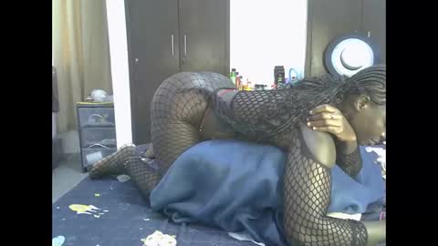 thickassvillageebony online show from September 20, 9:34 am