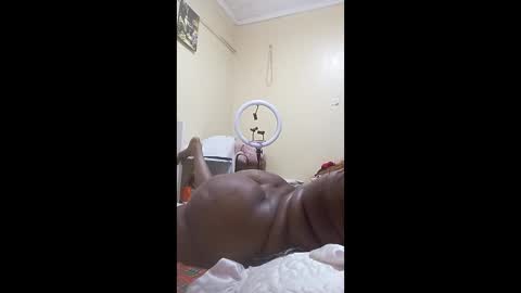 thickbotty_ebony online show from April 4, 4:58 pm