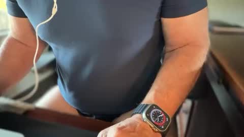 thickcock_9 online show from November 12, 7:49 pm