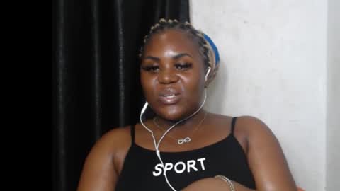 thickebonny0 online show from September 14, 7:21 am