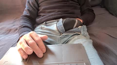 Snapshot of thickrum chatting on February 5, 12:49 pm Thickru online show from February 5, 12:49 pm