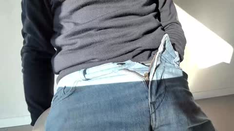 Snapshot of thickrum chatting on February 5, 9:25 am Thickru online show from February 5, 9:25 am