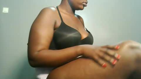 thicky_ebony001 online show from March 23, 5:07 pm