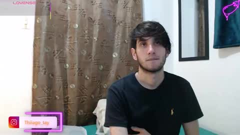 Snapshot of thiiago_tay chatting on September 22, 8:57 pm Thiiago online show from September 22, 8:57 pm