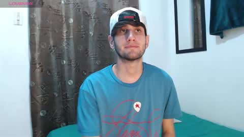 Snapshot of thiiago_tay chatting on September 17, 12:58 am Thiiago online show from September 17, 12:58 am