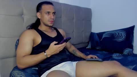 Thomas online show from April 3, 2:29 am