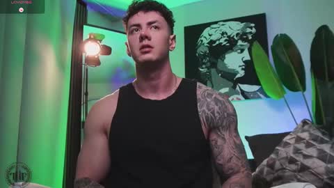 Thomas Falcon online show from February 1, 12:19 am