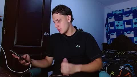 ---Thomas--- online show from November 25, 8:07 pm