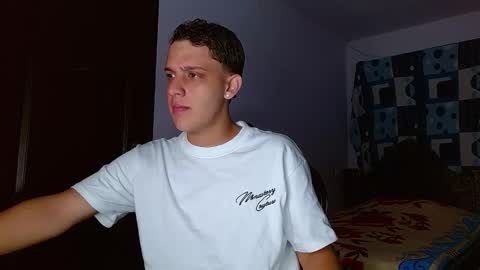 ---Thomas--- online show from November 6, 8:06 am