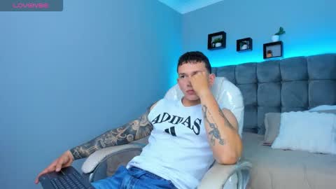 Thomas online show from December 16, 1:06 pm