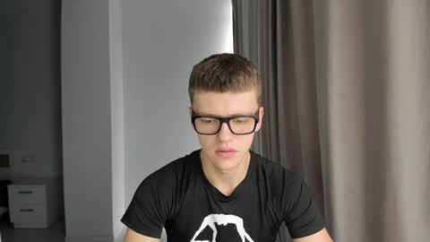 Tomas online show from December 2, 10:35 am