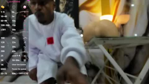 Thomas online show from March 6, 3:24 am