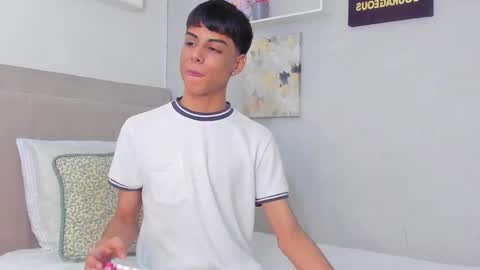 Thomas online show from February 3, 6:22 am