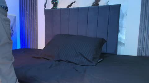 thomass_conor online show from April 2, 3:25 am