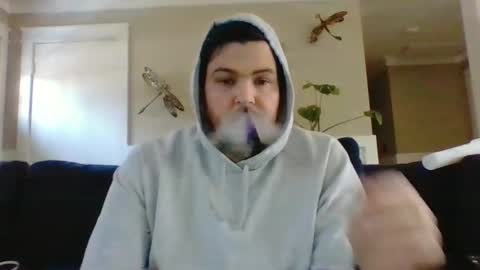 Make me explode please... online show from February 3, 6:49 pm